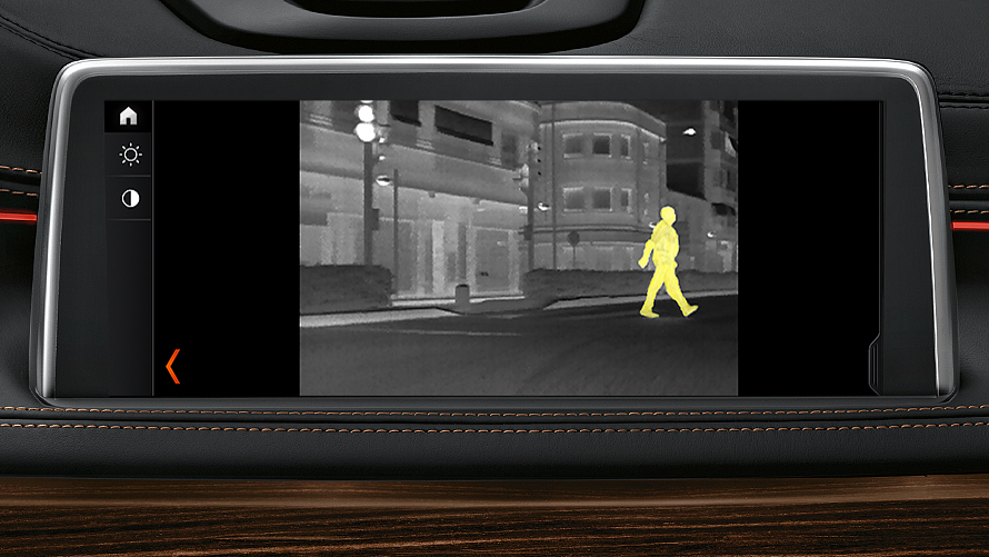 BMW Night Vision mit Dynamic Light Spot BMW Night Vision mit Dynamic Light Spot